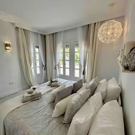 Mil Y Un Momentos Magicos: Con Encanto Arabe Villa *
