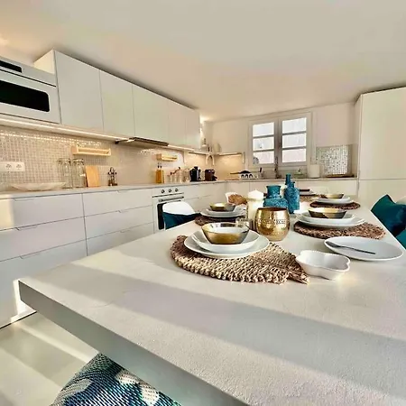 Mil Y Un Momentos Magicos: Con Encanto Arabe Villa